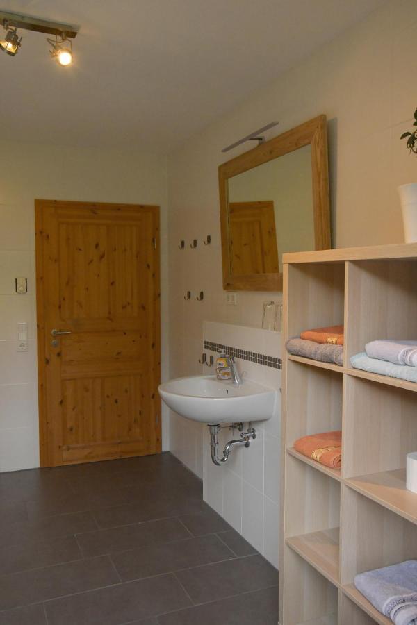 Apartamento Haus Alpenrose Zum Vic Wermelskirchen Exterior foto