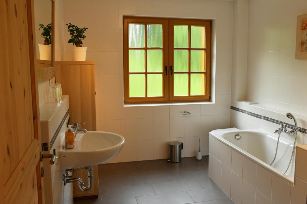 Apartamento Haus Alpenrose Zum Vic Wermelskirchen Exterior foto